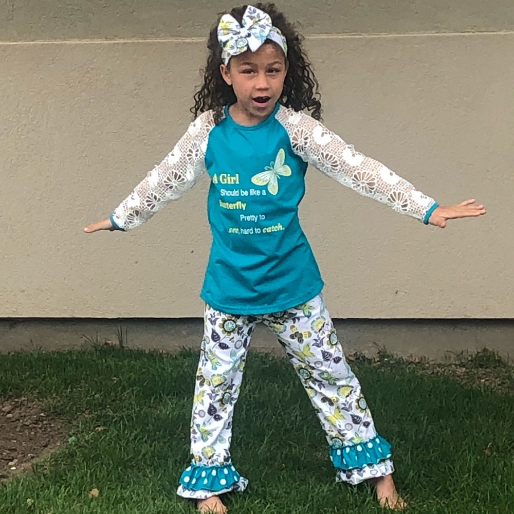 SALE  🦋 Girls Should be like a Butterfly 2pc  Set - Picture 7 of 8